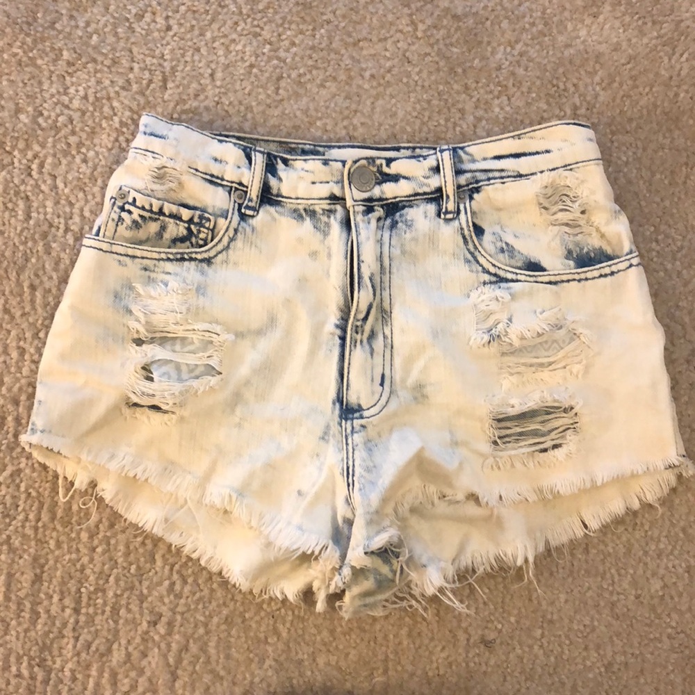 High waisted white acid wash shorts